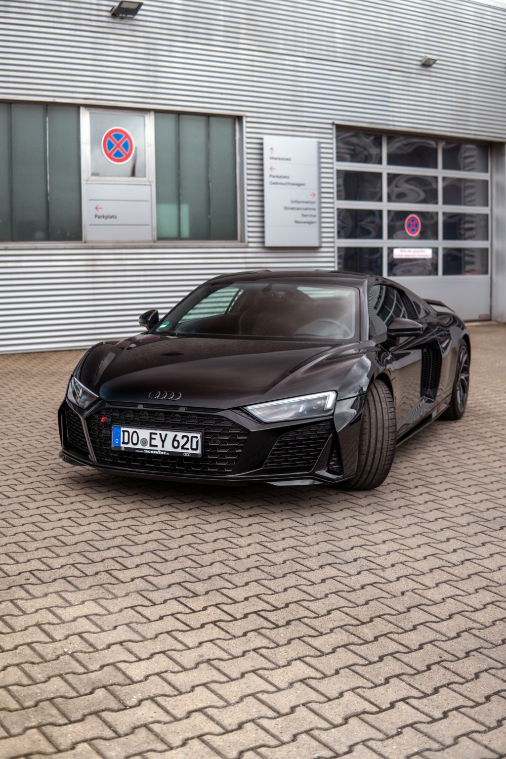 Audi R8 V10 Performance mieten in Dortmund, Witten und Umgebung.